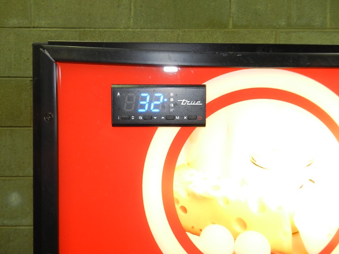 Used Two glass Door Display Cooler Used 2 Glass Door Display Cooler